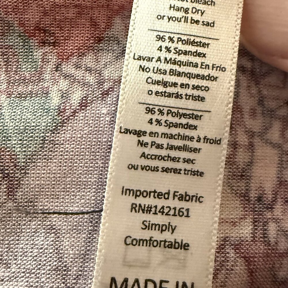 LuLaRoe Classic T 2XL, Rusty Red background  with Black, Gray & white flower - Picture 3 of 3